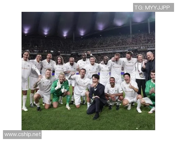 退役足球明星高清画像展现他们辉煌岁月与不凡风采的视觉盛宴 退役足球明星高清画像展现他们辉煌岁月与不凡风采的视觉盛宴